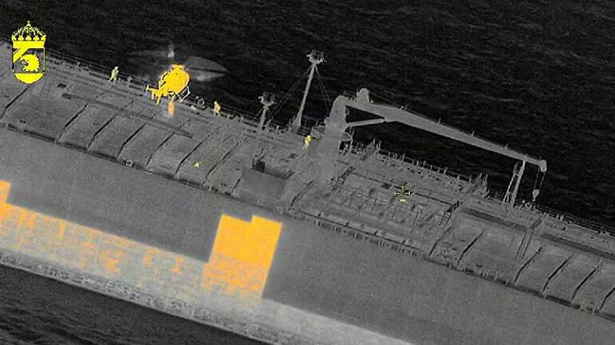 Швеция один за одним захватывает танкеры «теневого флота» России