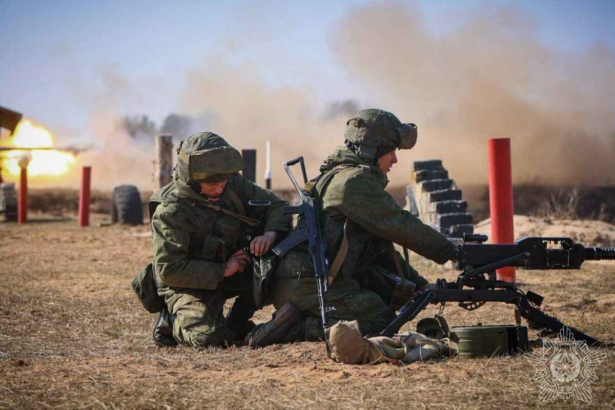 Белорусская армия начала комплексные "оборонительные" учения на западе страны