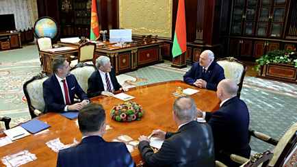 Лукашенко попросил передать в Белый дом: «Я сторонник Трампа»