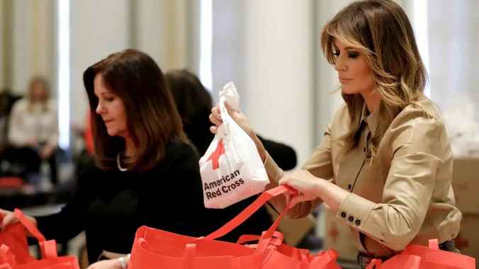 Белорусские госСМИ призвали жену Трампа посетить белорусские магазины: «Классный пиар»