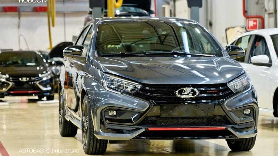 АвтоВАЗ предложил Lada Vesta за 41 000 долларов