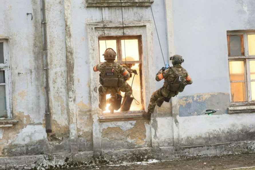 В Пинске МВД тренировалось «пресекать массовые беспорядки» с помощью спецсредств