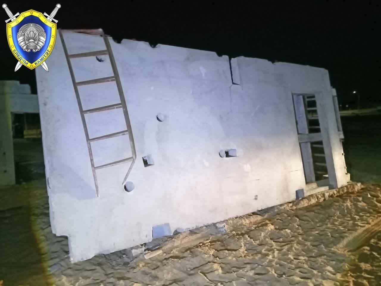 Под Брестом плита упала на рабочих