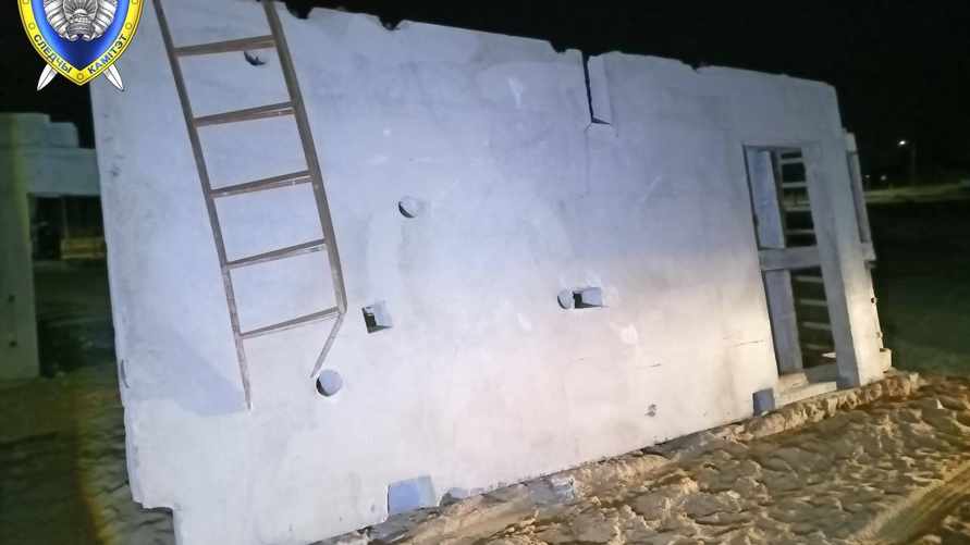 Под Брестом плита упала на рабочих