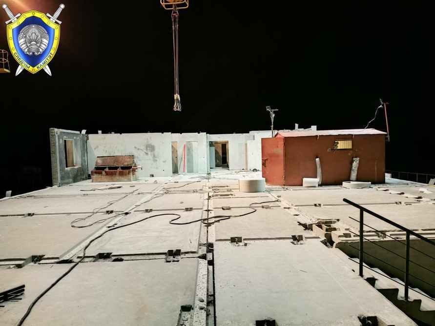 Под Брестом плита упала на рабочих