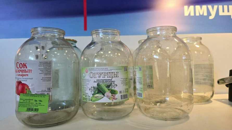 Могилевский магазин выставил на продажу пустые б/у 3-литровые банки. Почем?