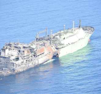 Обломки российского танкера с тысячами тонн газа и нефти угрожают Мальте катастрофой