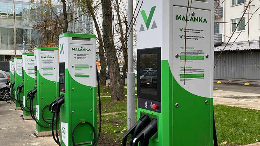 Белоруснефть объявила о повышении цен на зарядках "Маланка"