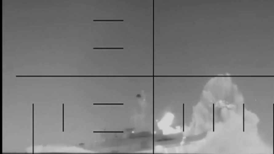 США потопили иранский фрегат в водах Шри-Ланки. 150 моряков пропали без вести