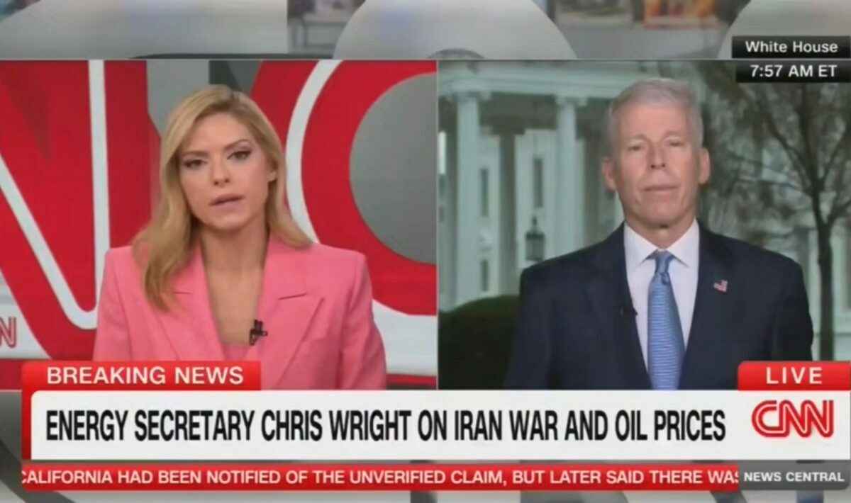 США отказались снимать санкции с российской нефти