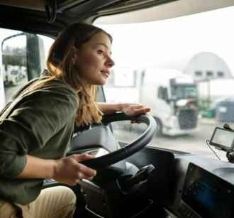 Можно ли безработным получить бесплатно новую профессию без отработки? В Минтруда дали разъяснение