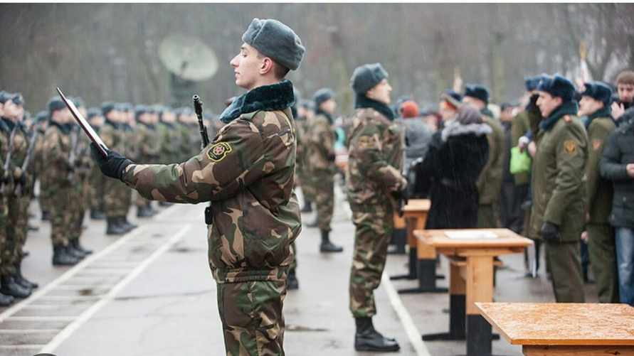 Военные назвали дату начала отправки срочников в армию Беларуси весной 2026 года