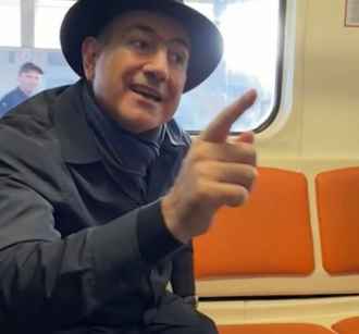 Премьер Армении Пашинян поругался в метро и попал на видео