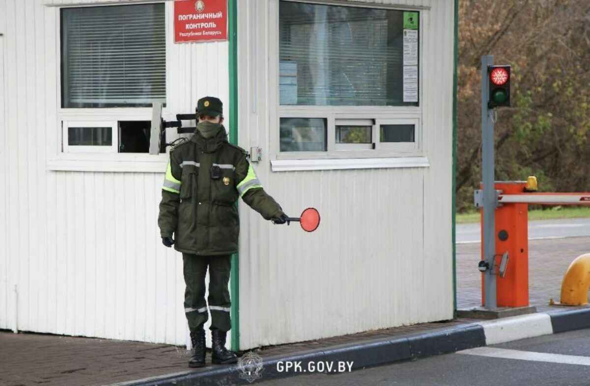 С 1 апреля иностранцев могут не впустить в Беларусь за отказ от новой процедуры на границе