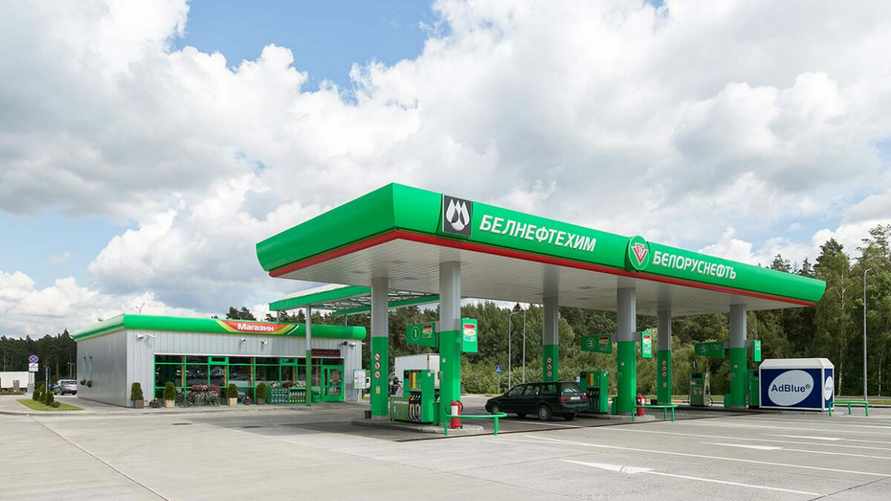 Будет ли повышение цен? Белнефтехим пообещал "ритмичные" поставки бензина