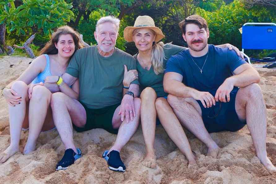 Кому достанется впечатляющее наследство Чака Норриса? У него хватает претендентов