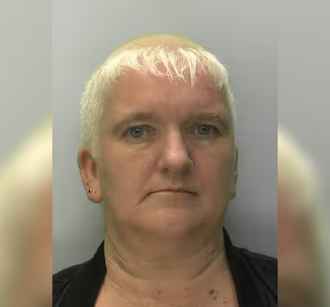 Женщина 25 лет держала взаперти и мучила у себя дома пленницу. Суд вынес решение