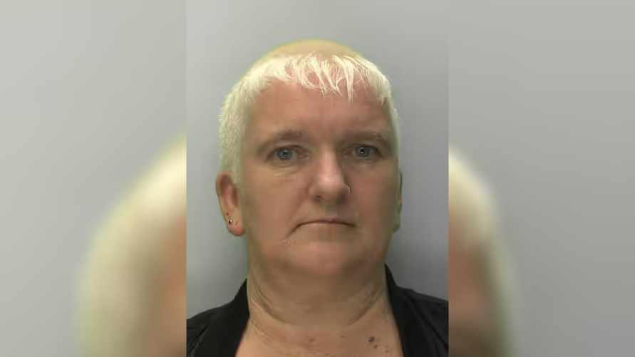 Женщина 25 лет держала взаперти и мучила у себя дома пленницу. Суд вынес решение