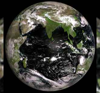 Новый российский спутник передал первые снимки Земли. Почему совсем не голубая?