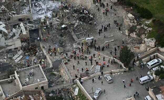 Иранская баллистическая ракета ударила по жилому дому в Израиле - 9 человек погибли