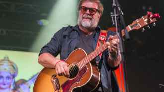 Российский музыкант Гребенщиков окончательно стал британцем