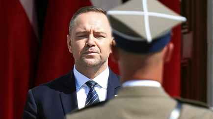 Навроцкий наложил вето на европейский кредит в 43 млрд евро для модернизации польской армии