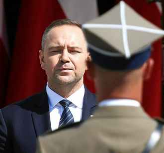 Навроцкий наложил вето на европейский кредит в 43 млрд евро для модернизации польской армии