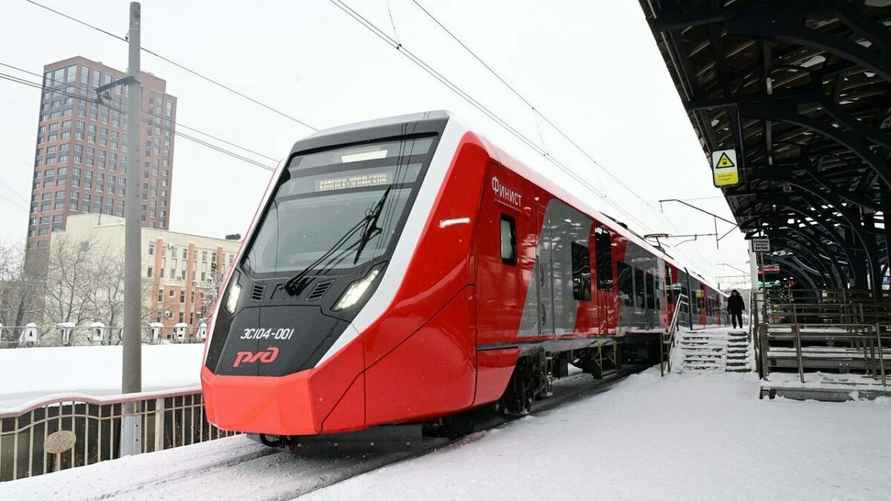 Поезд "Финист", сделанный на базе "Ласточки"