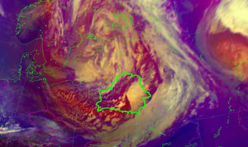 Белгидромет и МЧС предупредили об оранжевом уровне опасности из-за ветра до 72 км/ч