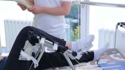 Директор РНПЦ травматологии рассказал, сколько белорусы ждут замены суставов