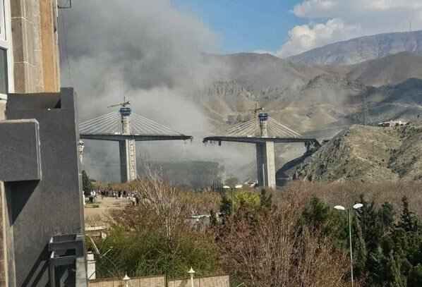 Трамп пригрозил уничтожить в Иране все важные мосты: "Нужно делать это быстро"