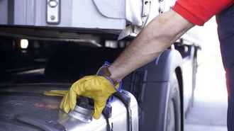 Сейм Литвы ввёл лимит на топливо в фурах, въезжающих из Беларуси