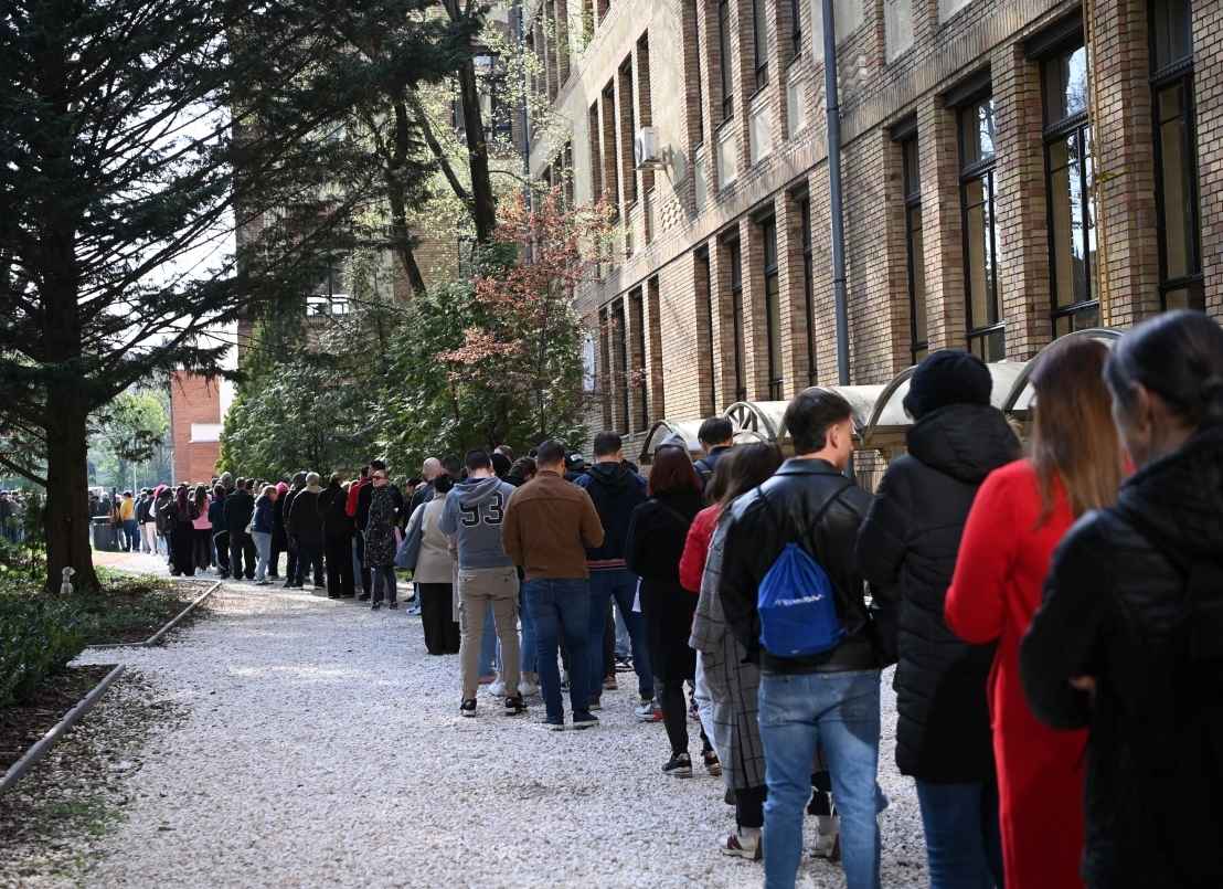 Правящая партия Венгрии пожаловалась на административный ресурс оппозиции