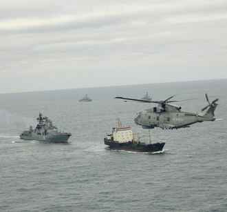 Минобороны Великобритании обвинило Россию в тайной операции с тремя подлодками