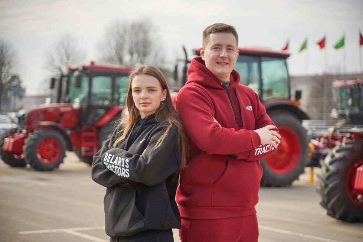 МТЗ предложил белорусам ходить в его спецодежде