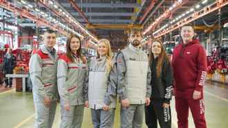 МТЗ предложил белорусам ходить в его спецодежде