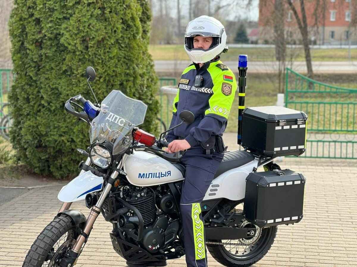 В Слуцке впервые запустили на улицы мотопатруль ГАИ