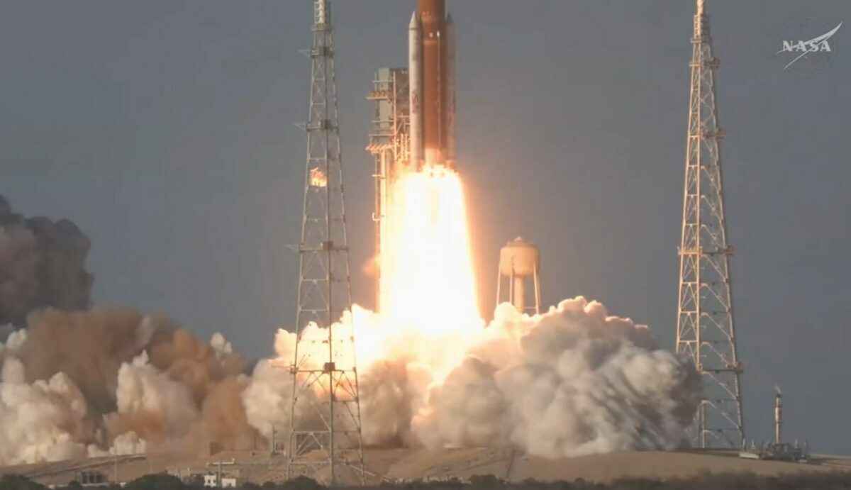 Миссия «Артемида-2» стартовала. США вышли вперед в лунной гонке