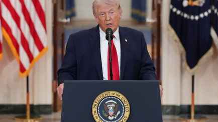 Трамп пообещал отбросить Иран в «каменный век»