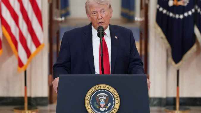 Трамп пообещал отбросить Иран в «каменный век»