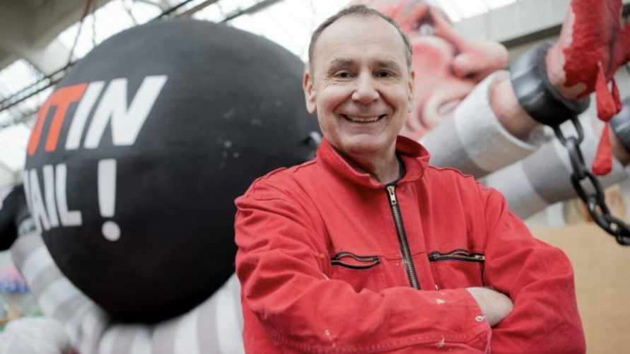 Российский суд приговорил художника из Германии к 8,5 годам колонии за карнавальные платформы