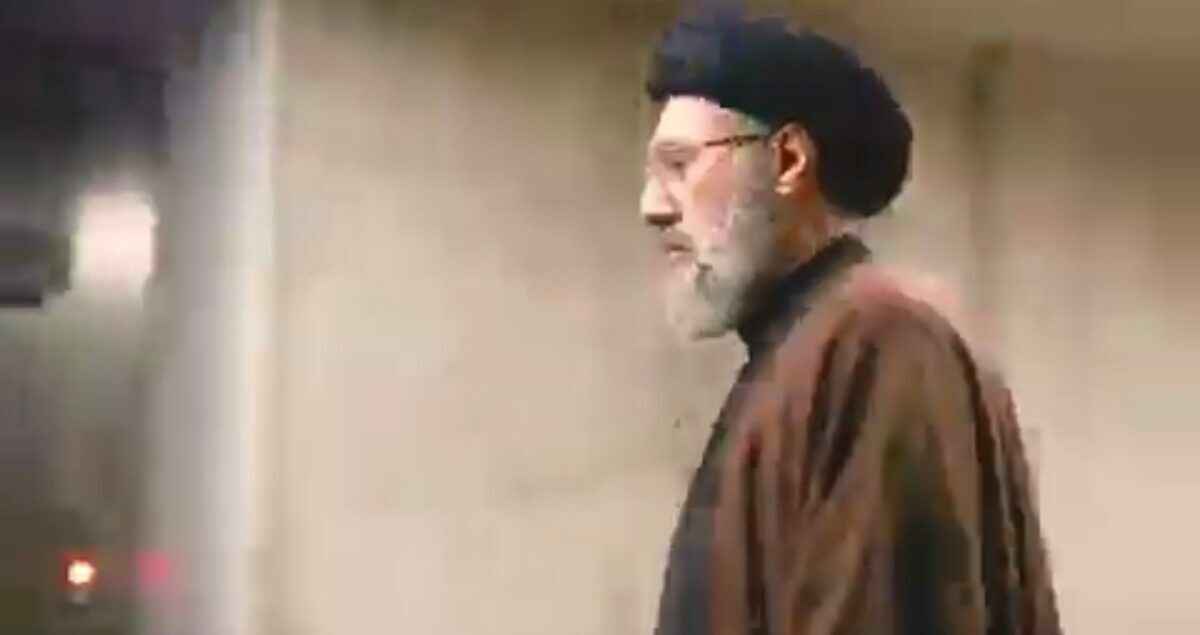 Новый верховный лидер Ирана в коме — The Times