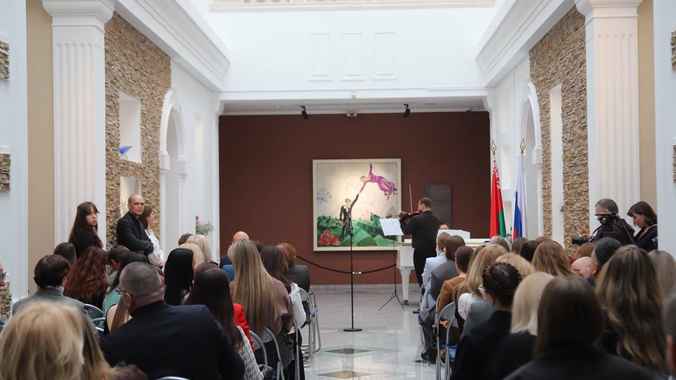 В Минске открылась выставка с самой известной работой Шагала. Когда и где посмотреть