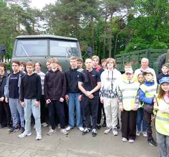 Минобразования Беларуси распорядилось отправить школьников на 10-дневные учебно-полевые сборы