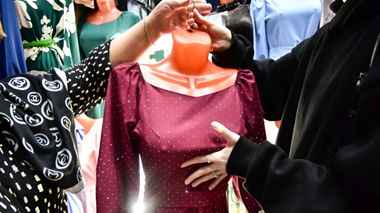 МАРТ наказал десяток белорусских ИП за завышенные цены на выпускные платья