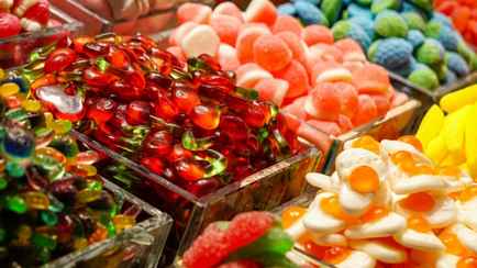 Эта опасная Е-добавка разрешена в польских продуктах, косметике и лекарствах. Что искать на этикетке белорусам?