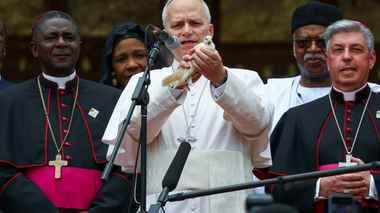 Папа Римский публично осудил «горстку тиранов», опустошающих мир
