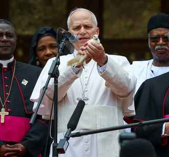 Папа Римский публично осудил «горстку тиранов», опустошающих мир